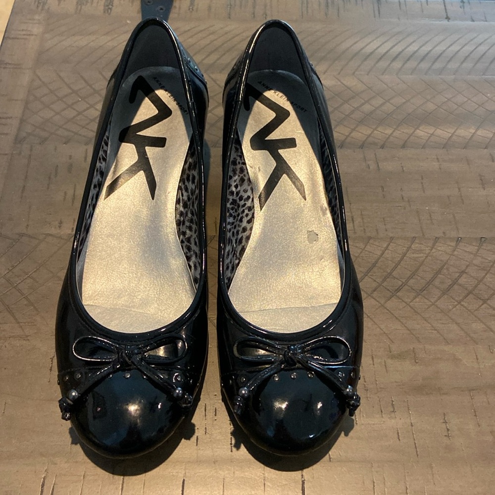 Anne Klein Sport Black Bow Wedge Flats 7.5